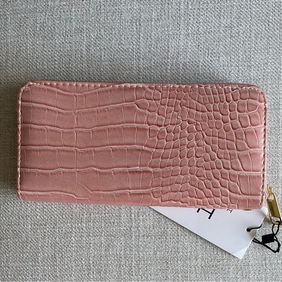 H by Halston Croc Embossed Pink Blush Gold Crocodile Accordion Zip Walle… - Picture 3 of 5